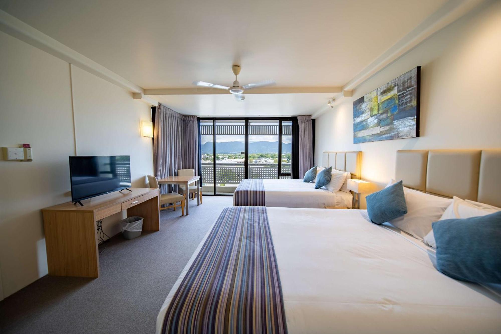 Rydges Esplanade Resort Cairns Exterior foto